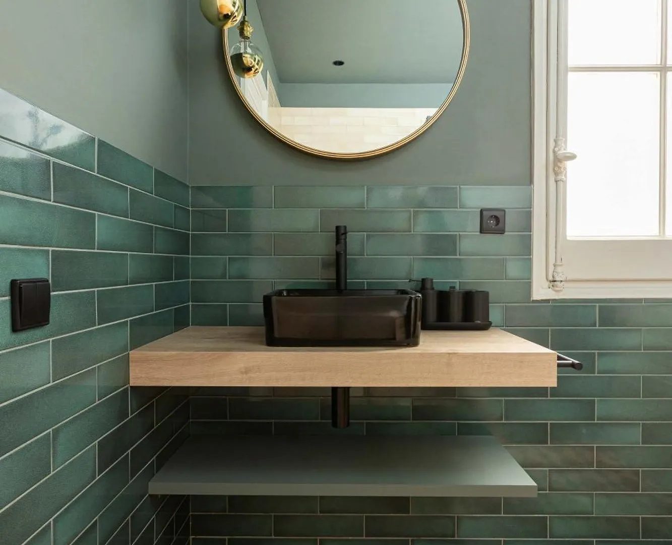ברצלונה Spacious Stylish 4-Bedroom Modernist Apartment ספרד